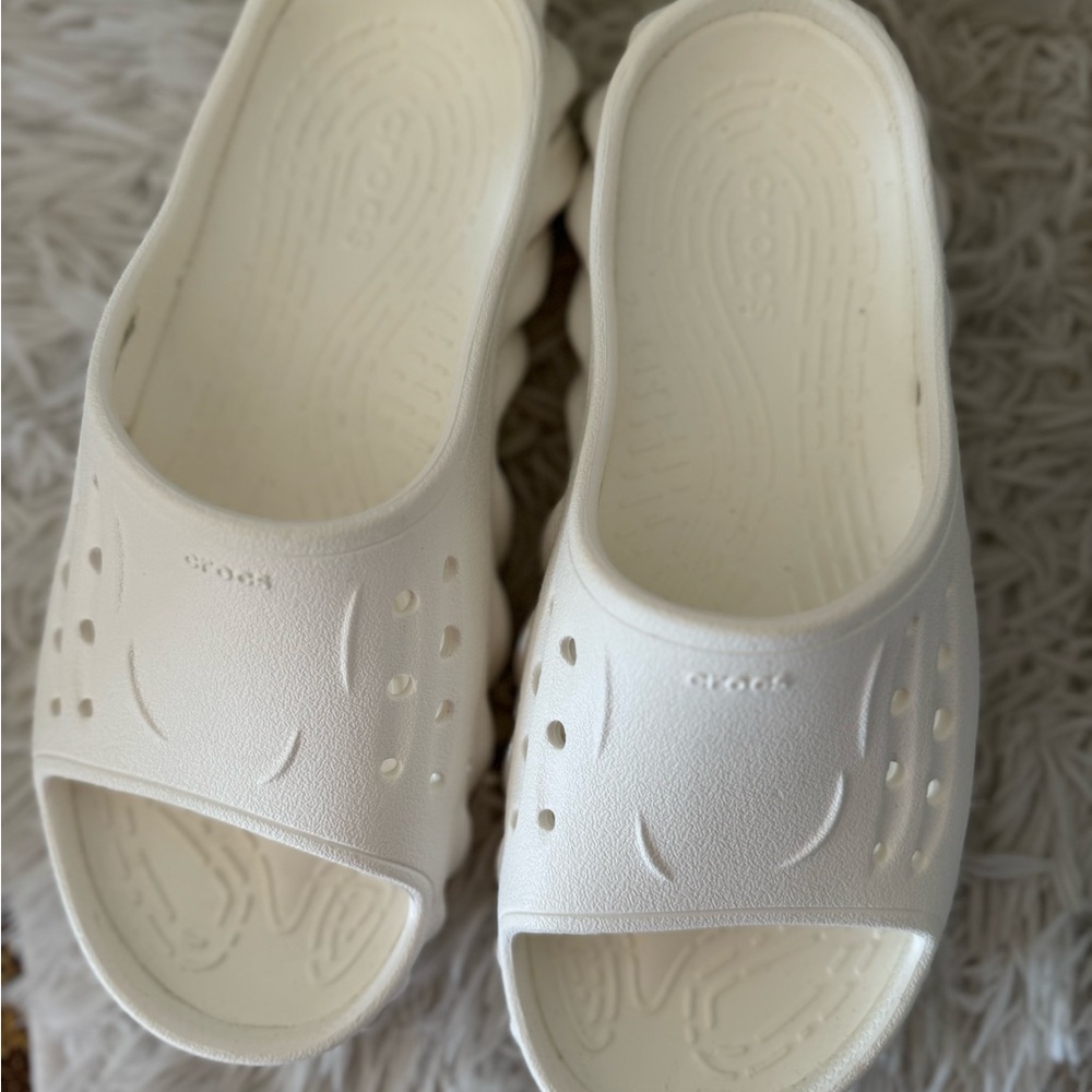 Crocs Echo Slides - image 5